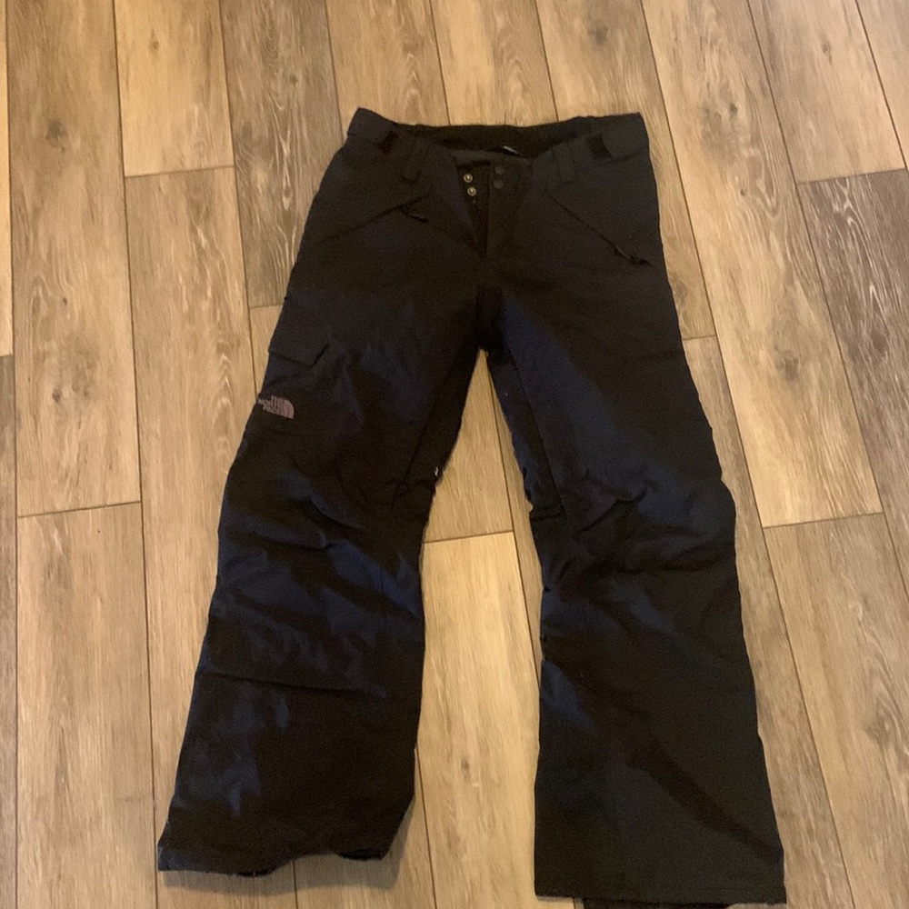 Northface snow pants . Like new. Size Medium